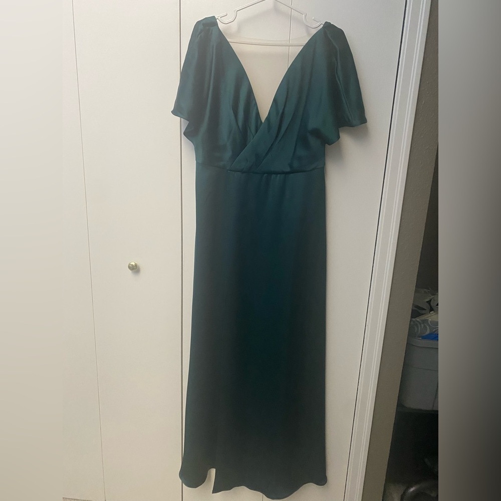 Jenny Yoo Emerald Green V-Neck Satin Formal/Bridesmaid Dress
